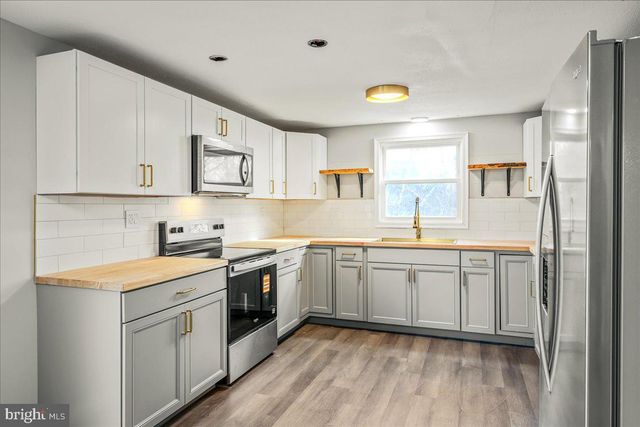 199 WINDING WAY, Albrightsville, PA 18210