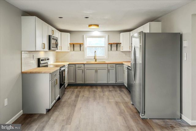 199 WINDING WAY, Albrightsville, PA 18210