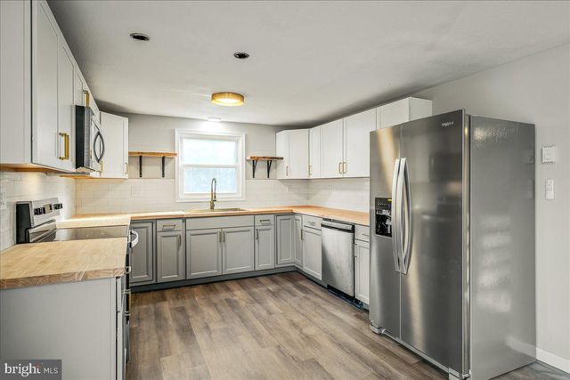 199 WINDING WAY, Albrightsville, PA 18210