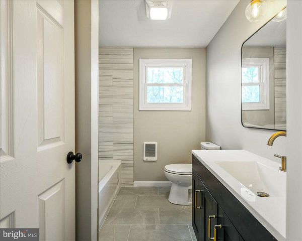 199 WINDING WAY, Albrightsville, PA 18210