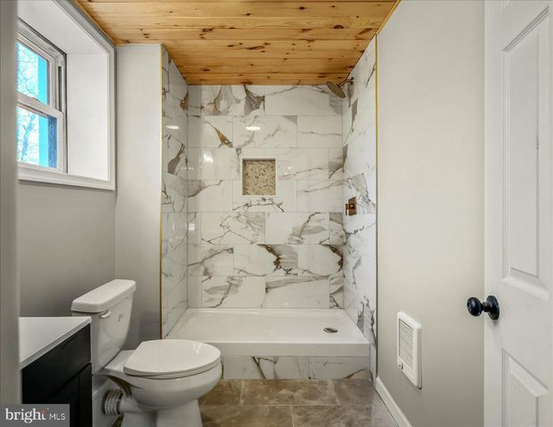 199 WINDING WAY, Albrightsville, PA 18210