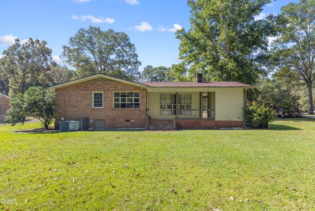 712 W J Street Street, Erwin, NC 28339