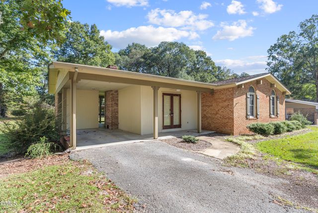 712 W J Street Street, Erwin, NC 28339