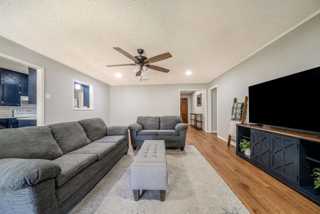 2703 Balsam St, Longview, TX 75605