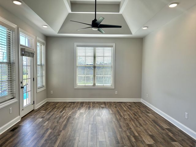 101 Highpoint Blvd, Tullahoma, TN 37388