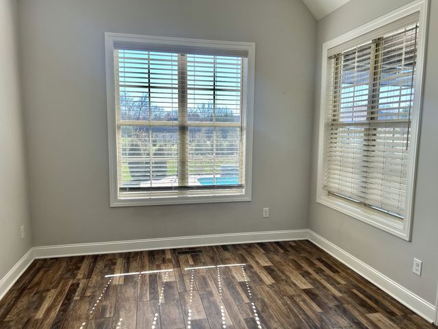 101 Highpoint Blvd, Tullahoma, TN 37388