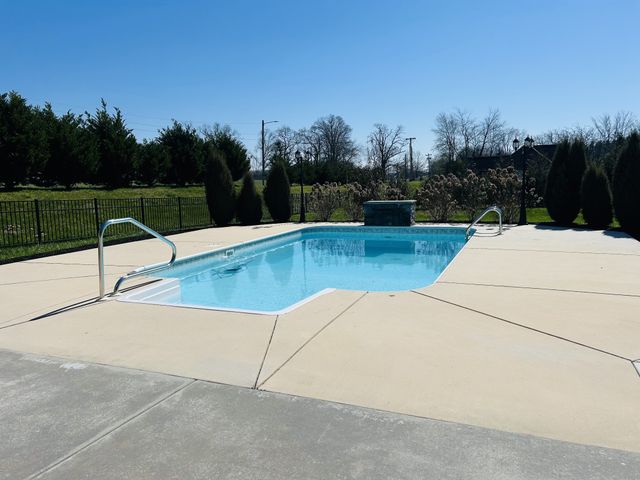 101 Highpoint Blvd, Tullahoma, TN 37388