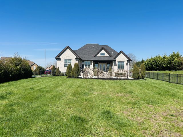 101 Highpoint Blvd, Tullahoma, TN 37388