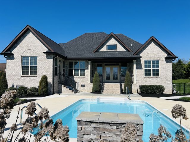 101 Highpoint Blvd, Tullahoma, TN 37388