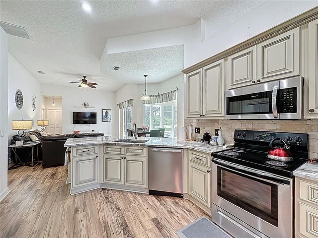 1646 DUNES COURT, Haines City, FL 33844