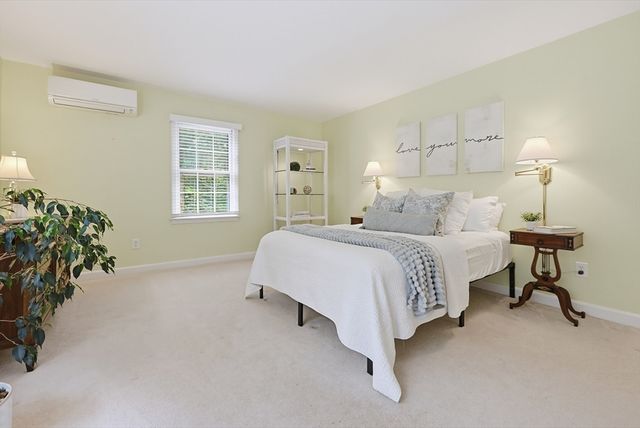 32 Thayer Farm Rd, Attleboro, MA 02703