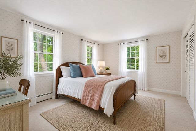 32 Thayer Farm Rd, Attleboro, MA 02703