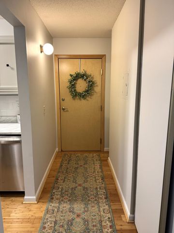 4406 Cedar Lake Road S 7, Saint Louis Park, MN 55416