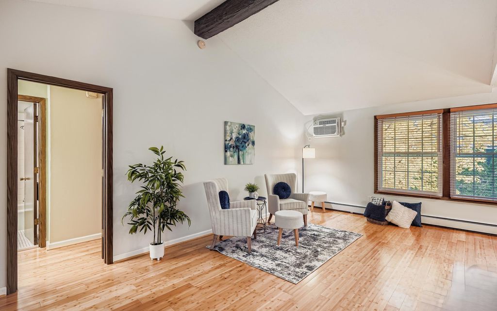 4406 Cedar Lake Road S 7, Saint Louis Park, MN 55416