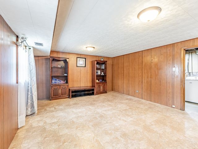 4346 Amelia Avenue, Lyons, IL 60534