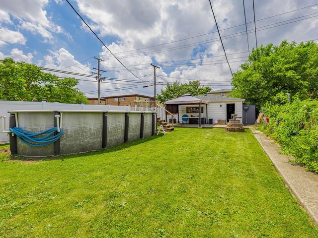 4346 Amelia Avenue, Lyons, IL 60534