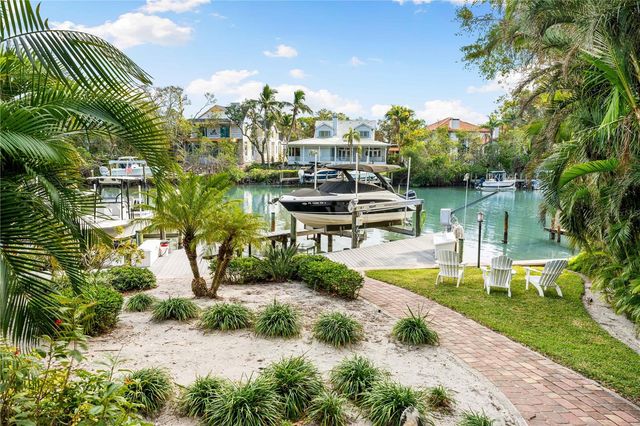 866 HUDSON AVENUE 866, Sarasota, FL 34236