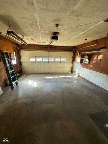 1520 Chesterfield Drive, Anderson, IN 46012