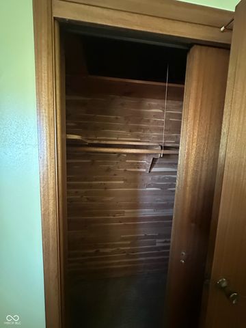 1520 Chesterfield Drive, Anderson, IN 46012