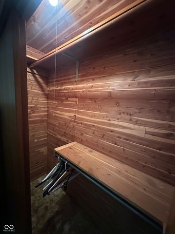 1520 Chesterfield Drive, Anderson, IN 46012