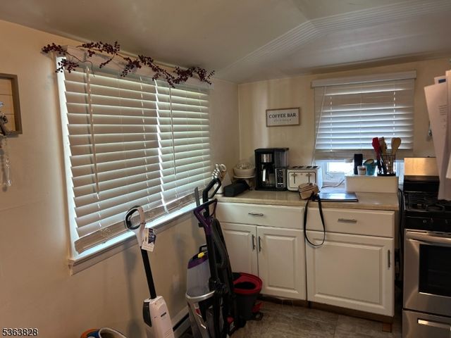 19 Maple Avenue, Bloomingdale Boro, NJ 07403