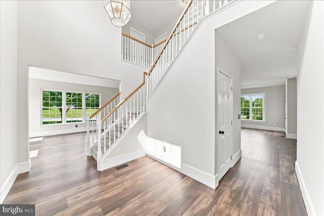 206 CRIMSON DR, Oxford, PA 19363