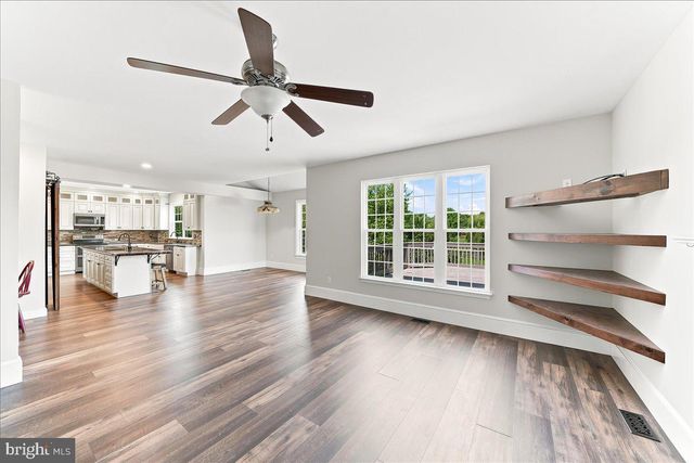 206 CRIMSON DR, Oxford, PA 19363