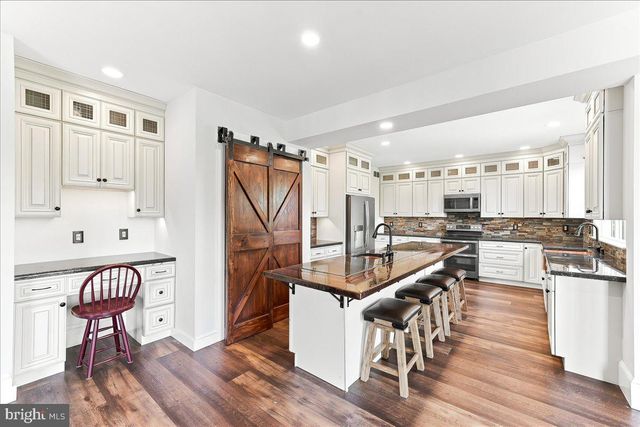 206 CRIMSON DR, Oxford, PA 19363