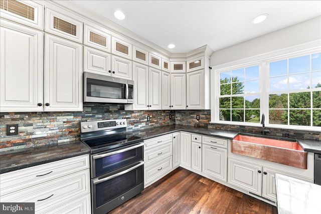 206 CRIMSON DR, Oxford, PA 19363