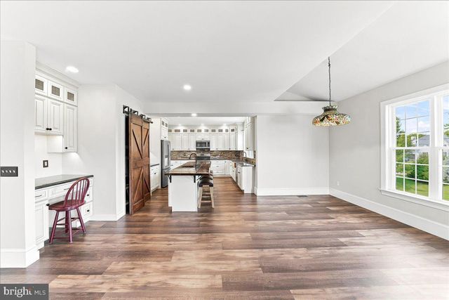 206 CRIMSON DR, Oxford, PA 19363