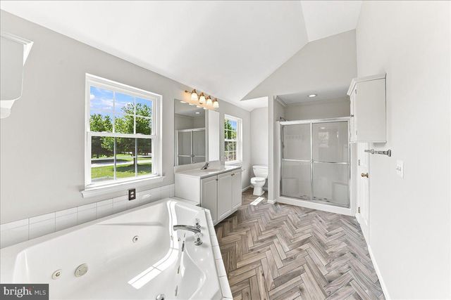 206 CRIMSON DR, Oxford, PA 19363