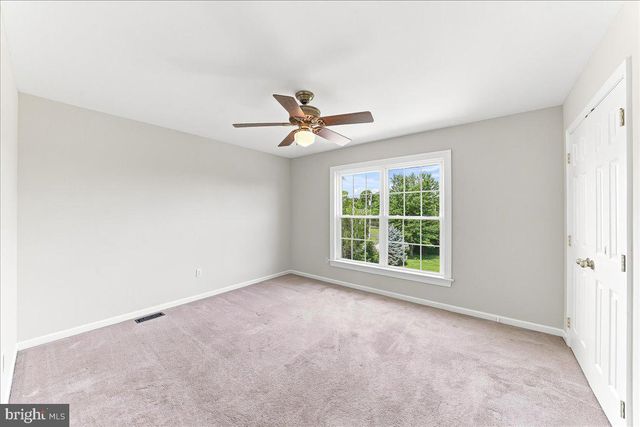 206 CRIMSON DR, Oxford, PA 19363