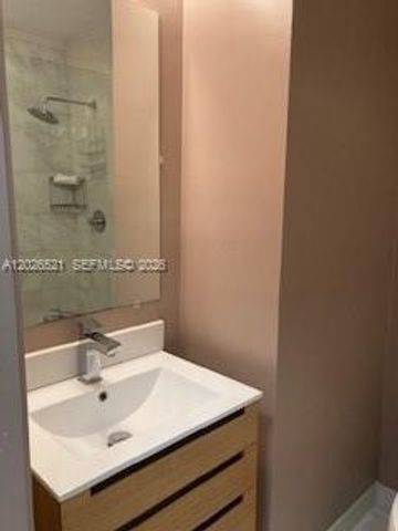 2421 Lake Pancoast Dr 3B, Miami Beach, FL 33140