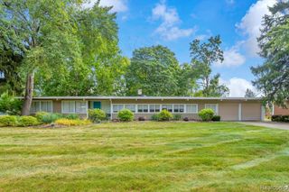 30560 Northgate Drive, Southfield, MI 48076