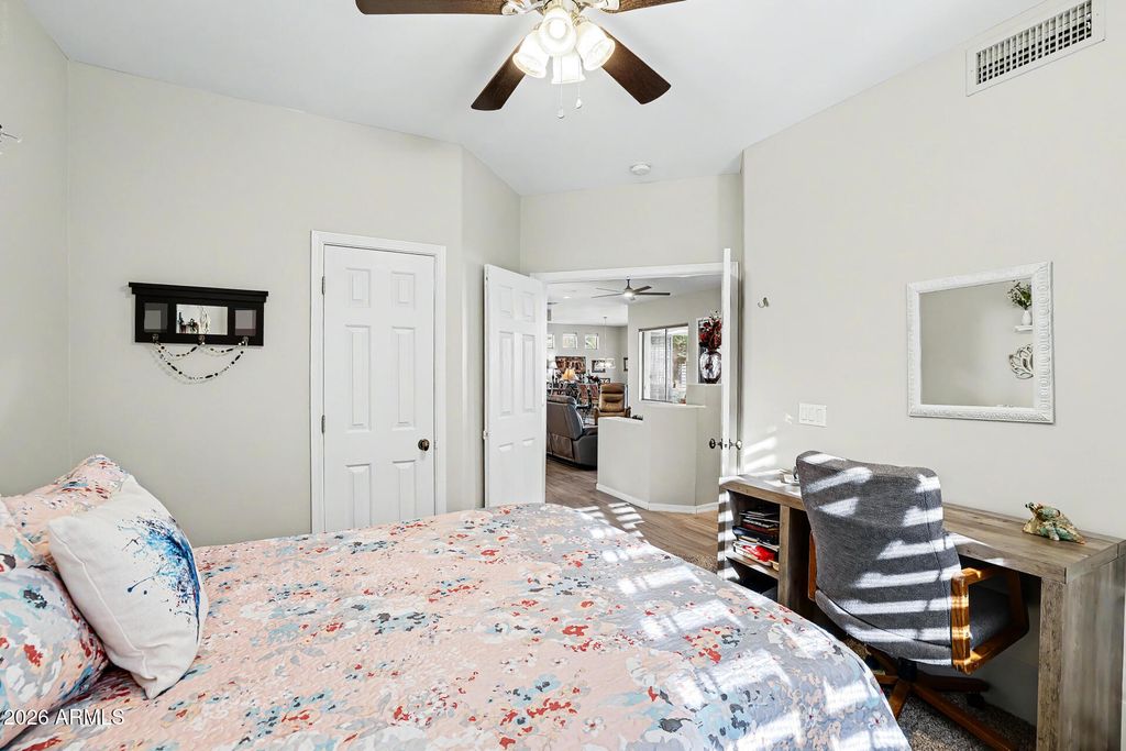 Image 47 of property listing at 6335 W HILL Lane, Glendale, AZ 85310