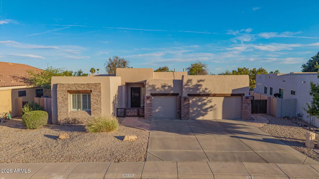 Image 74 of property listing at 6335 W HILL Lane, Glendale, AZ 85310