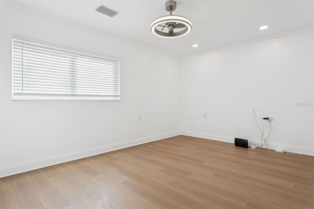 3926 FONTAINEBLEAU DRIVE, Tampa, FL 33634