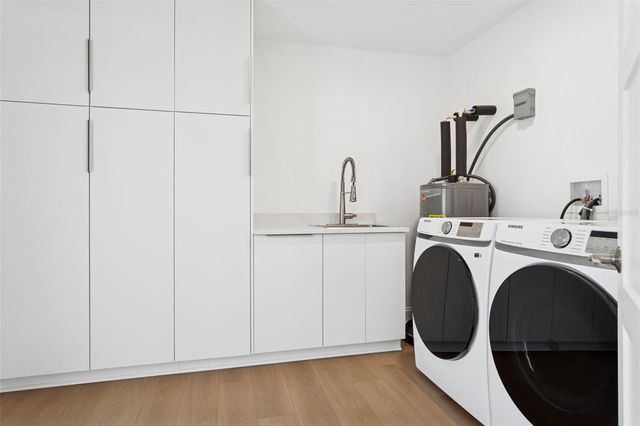 3926 FONTAINEBLEAU DRIVE, Tampa, FL 33634