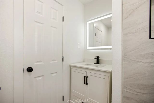 1547 W 60th Place, Los Angeles, CA 90047