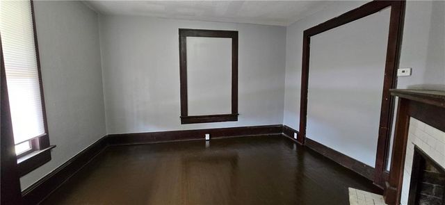 2022 Van Brunt Boulevard, Kansas City, MO 64127