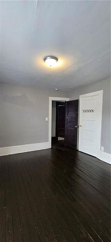 2022 Van Brunt Boulevard, Kansas City, MO 64127