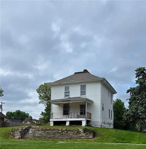 2022 Van Brunt Boulevard, Kansas City, MO 64127