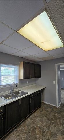 2022 Van Brunt Boulevard, Kansas City, MO 64127