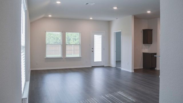 3273 Slocum Drive, Paris, TX 75460