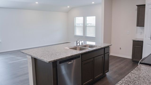 3273 Slocum Drive, Paris, TX 75460