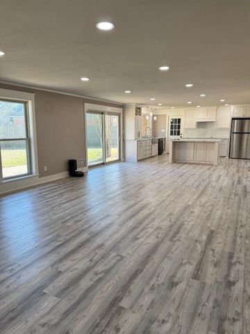 3500 Doris Street, Bay City, TX 77414