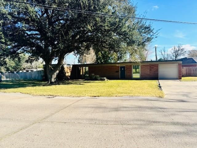 3500 Doris Street, Bay City, TX 77414