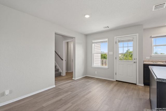 3870 Snowbird, Converse, TX 78109