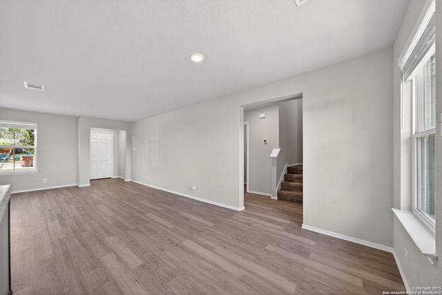 3870 Snowbird, Converse, TX 78109