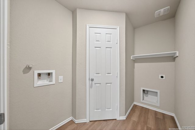 3870 Snowbird, Converse, TX 78109